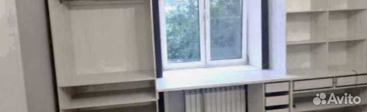 Рабочая зона у окна