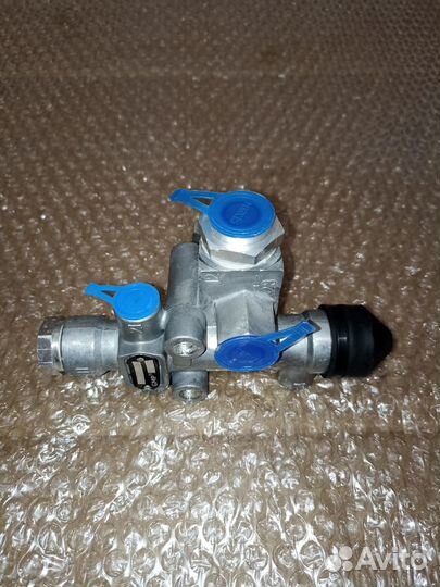 Кран уровня пола DAF/kamaz,MAZ