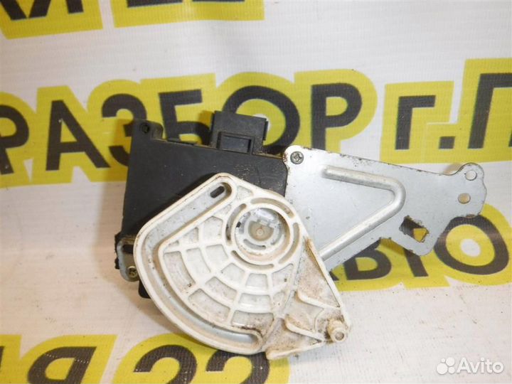 Моторчик заслонки печки Honda Civic 4D viii 2006