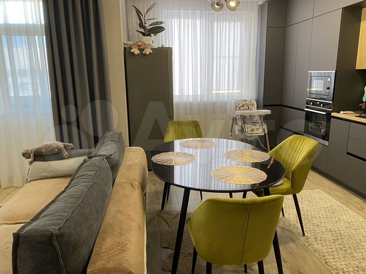 3-к. квартира, 90 м², 16/16 эт.