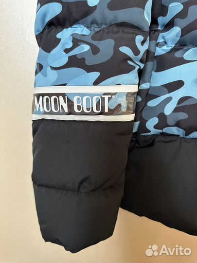 Пуховик Moon Boot