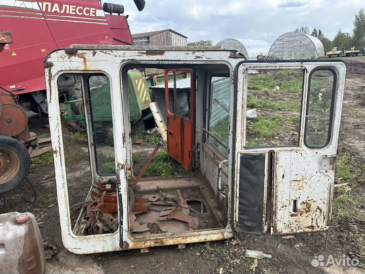 Кабина на трактор т70