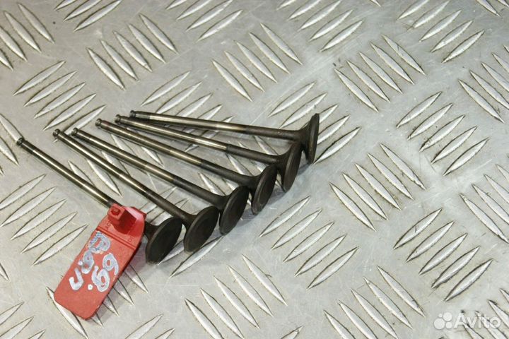 Клапан выпускной Honda CBR900RR Fireblade SC28