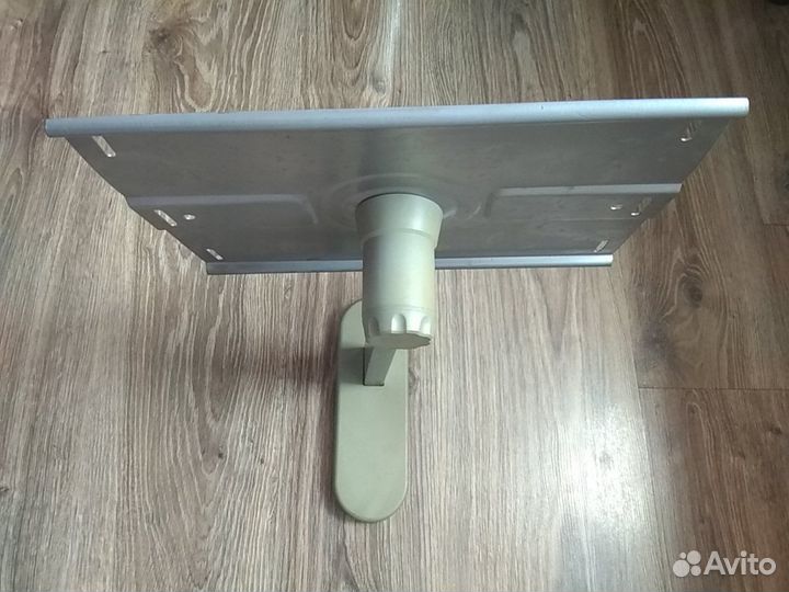 Кронштейн на стену