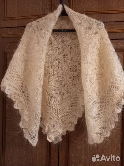 Пуховый платок шаль