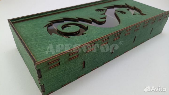 Коробка деревянная подарочная