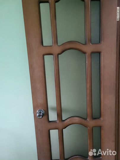 Продам двери б/у 5 полотен