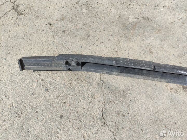 Наполнитель переднего бампера абсорбер LC 200 2011