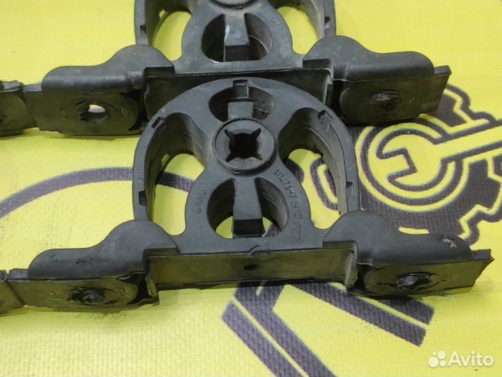 Крепление глушителя Bmw X5 E70 N62B48B 2008