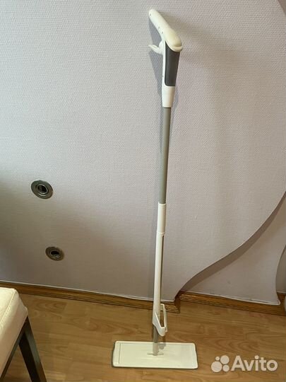 Швабра с распылителем и отжимом Redna