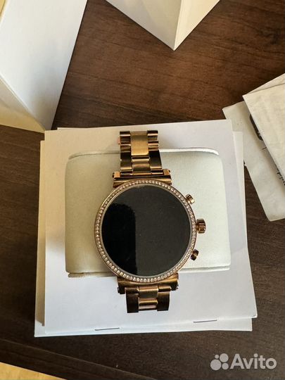 Смарт часы michael kors