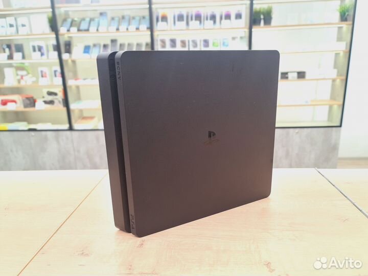 Sony PlayStation 4 Slim 1000gb 3ревизия 2 геймпада
