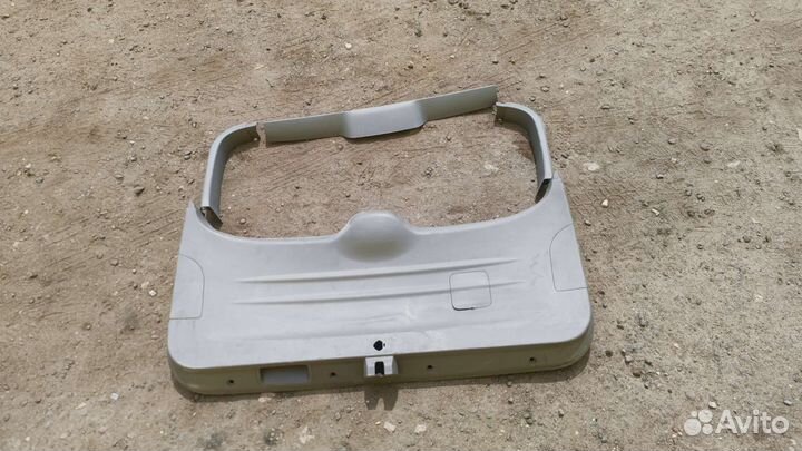 Обшивка крышки багажника chevrolet orlando