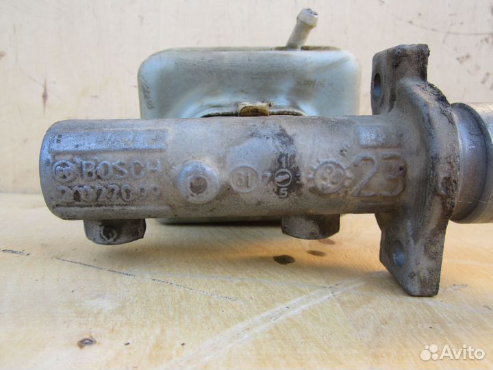 Главный тормозной цилиндр Audi VW Skoda