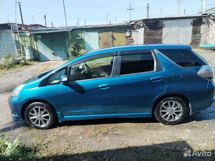 Honda Fit Shuttle 1.3 CVT, 2012, 125 000 км