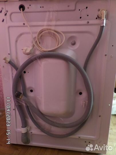 Стиральная машина с вертикальной загрузкой