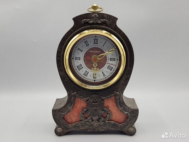 Часы настольные Янтарь Кварц СССР корпус пластик