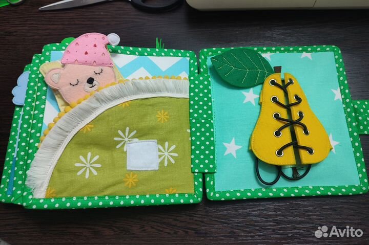 Развивающая книжка из фетра