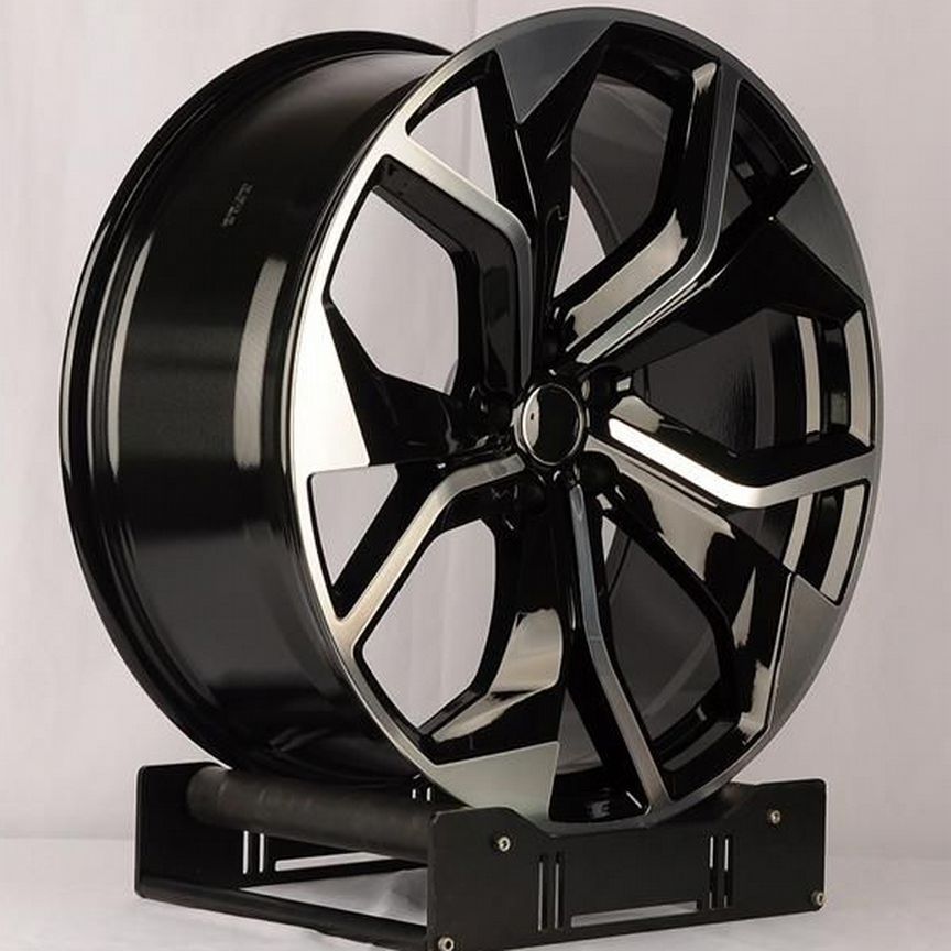 IWheel IVF-3059 : 9,5x22 5*112 Et:30 Dia:66,6 BM