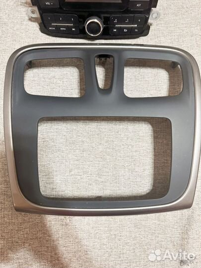 Штатная Магнитола от а/м Renault Logan 2