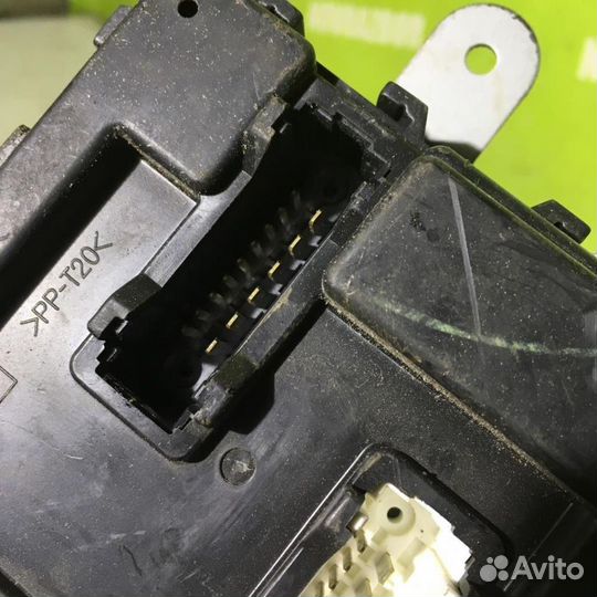 Блок управления электронный Ниссан Теана