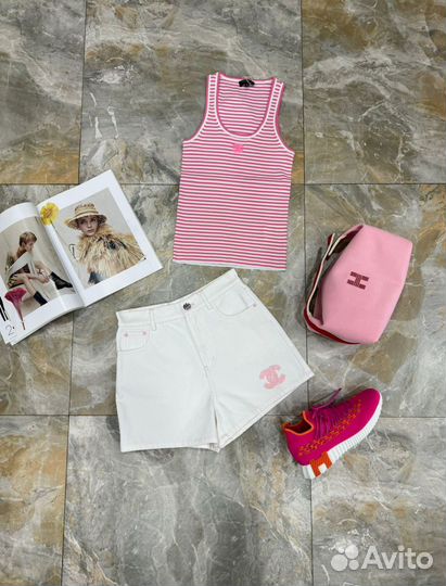 Майка/ шорты/ косметичка/кроссовки Chanel