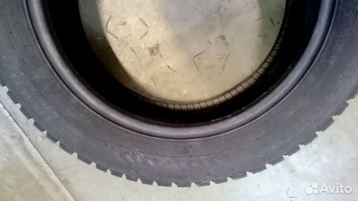 Nokian Tyres Hakkapeliitta 9 235/50 R17 100T