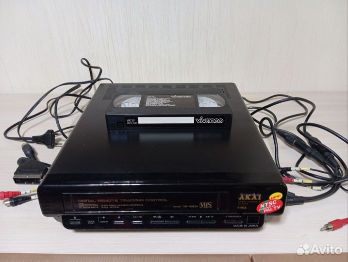 Видеомагнитофон akai VS-R9EMb