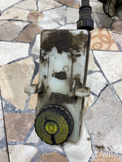 Главный тормозной цилиндр Citroen C4 хэтчбэк