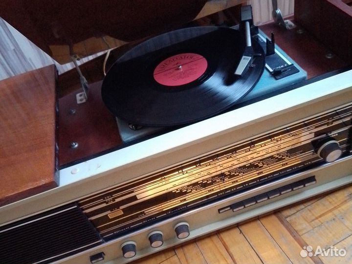 Радиола Контата 204