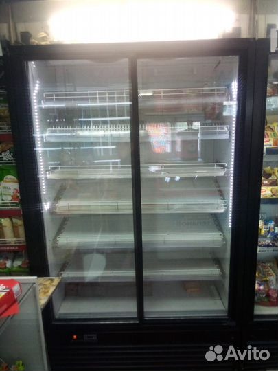Холодильник двухкамерный,дверь стекло