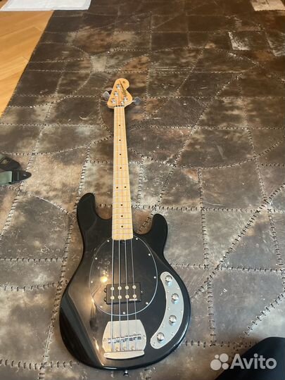 Басс гитара 4 струнная Vintage V96