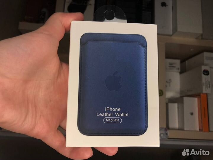 Картхолдер на iPhone Apple Wallet