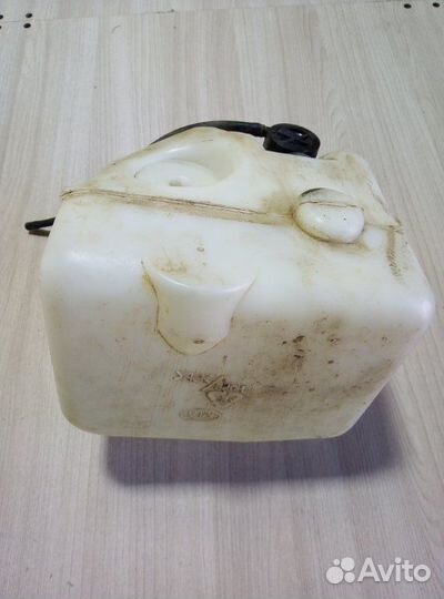 Бачок омывателя Kia Sportage 1 короткая база 2.0