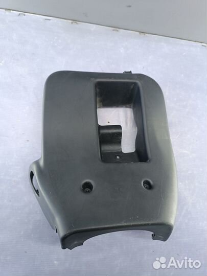 Кожух рулевой колонки нижняя часть Renault Logan 2