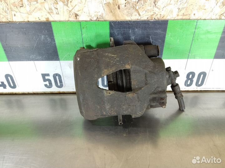 Суппорт передний левый Skoda Fabia 1997 2007