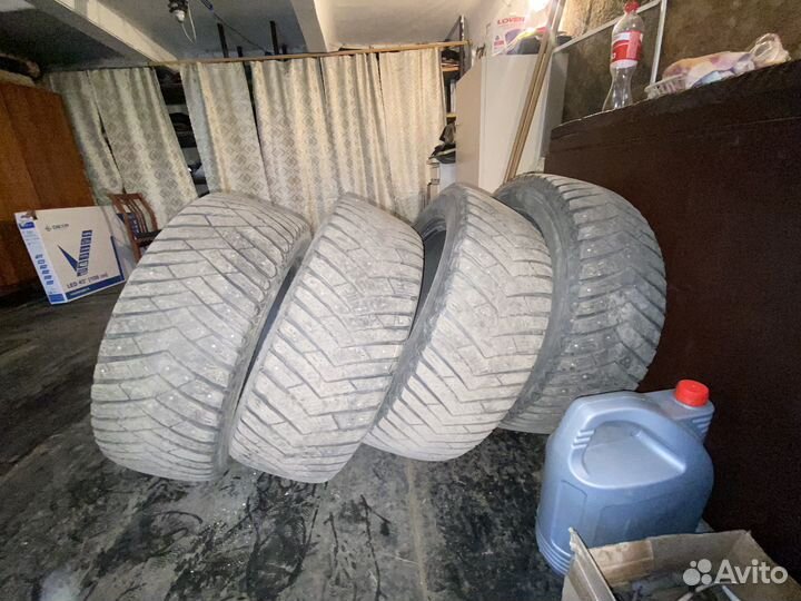 Goodyear UltraGrip Ice Arctic SUV 225/55 R18 102T