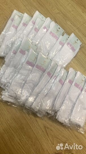 Белые гольфы, колготки