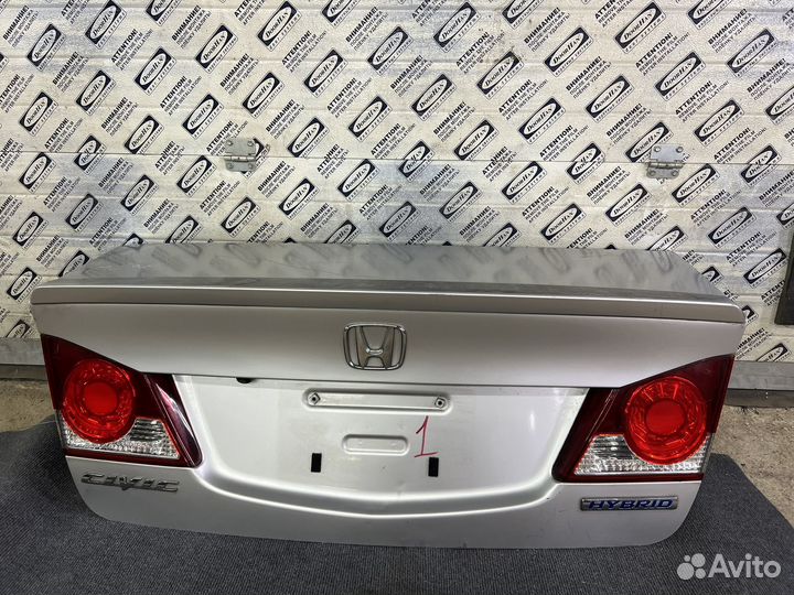 Крышка багажника сборе Хонда Civic 4D