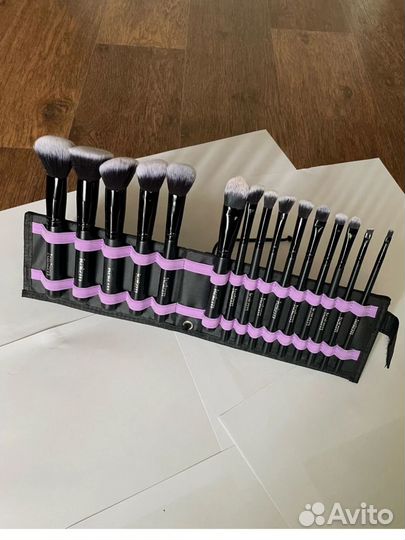 Набор кистей для макияжа профессиональные