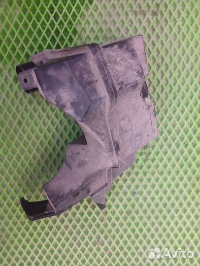 Резонатор воздушного фильтра Nissan SR20DE