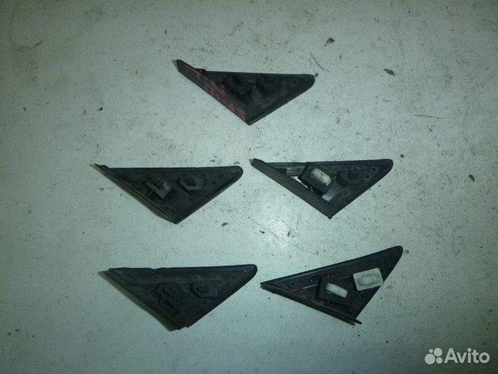 Уголок переднего крыла левого KIA sportage 2010