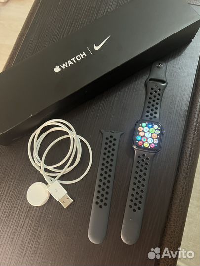 Часы apple watch 6 40 mm nike