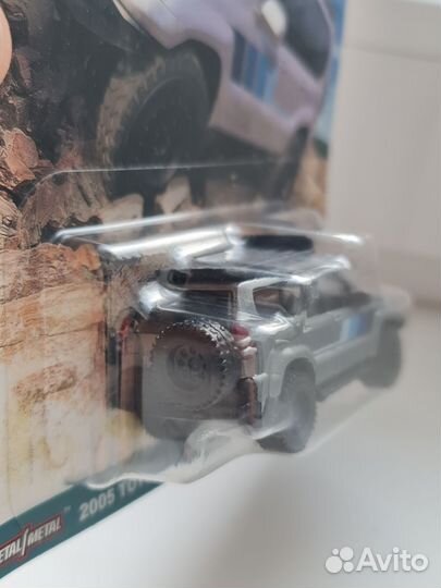 Hot Wheels Premium Toyota Land Cruiser