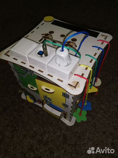 Бизиборд бизикуб домик