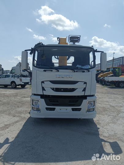 Бортовой грузовик Isuzu Giga (C-series) с КМУ XCMG, 2024