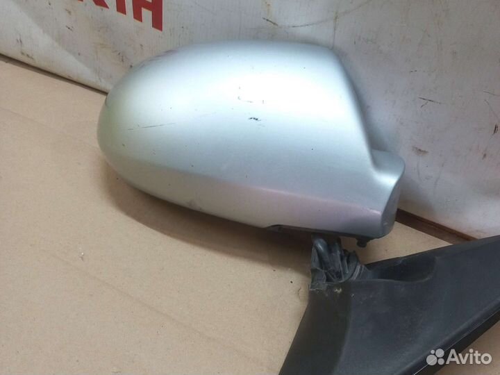 Корпус правого зеркала Hyundai Elantra 4 HD