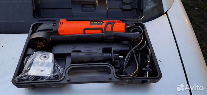 Машина вибрационная многофункциональная