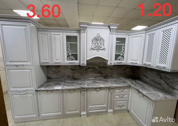 Цена за весь кухонный гарнитур белый серебро