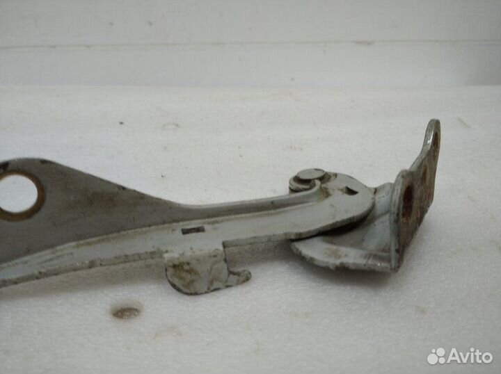 Петля капота Hyundai Getz 1 рестайлинг 2005-2011